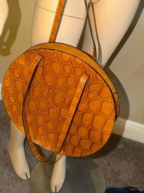 Claudia Firenze Round Croce embossed Leather Tote Bag Carmel Roomy  Italy
